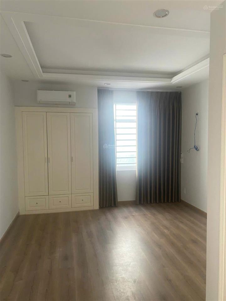 Cho thuê nhanh nhà phố 378m2, 4pn, 4wc tại tân quy, q7, tp.hcm giá 38 triệu vnd