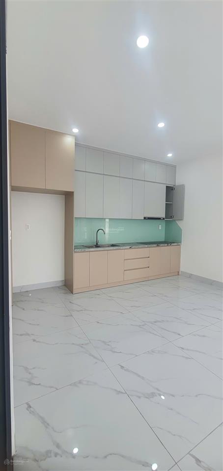 Biệt thự cho thuê 6 phòng, 5wc, 400m2 tại the peak garden