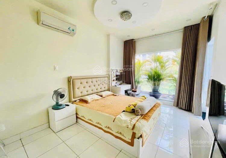 Nhà phố full nt cho thuê giá ưu đãi ngay ecogreen