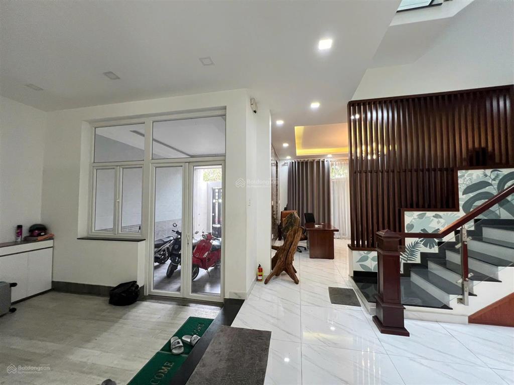 Biệt thự cho thuê full nội thất làm vp kết hợp ở