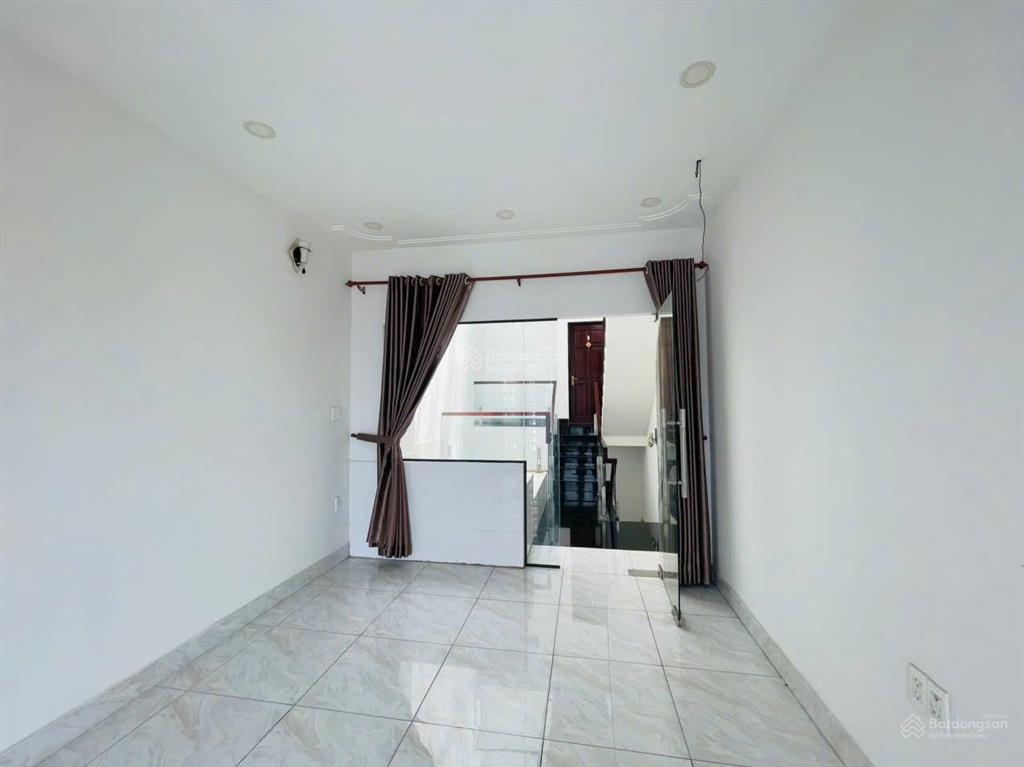 Nguyên căn mới xây cho thuê nhanh tại tân mỹ