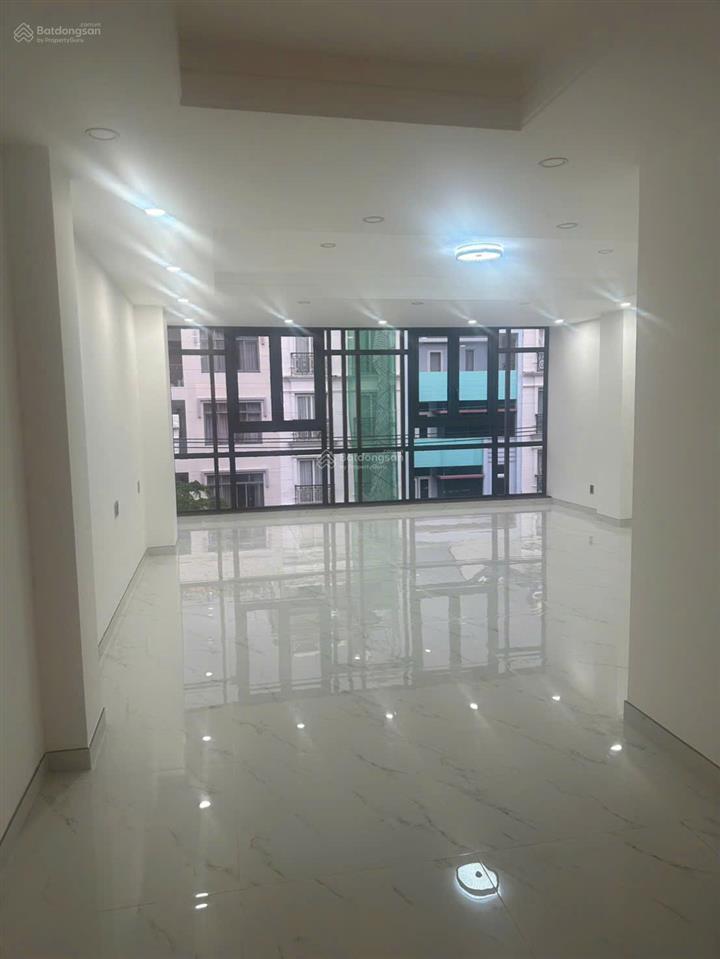 Nhà phố cho thuê làm văn phòng, công ty, showroom,... tại tân hưng
