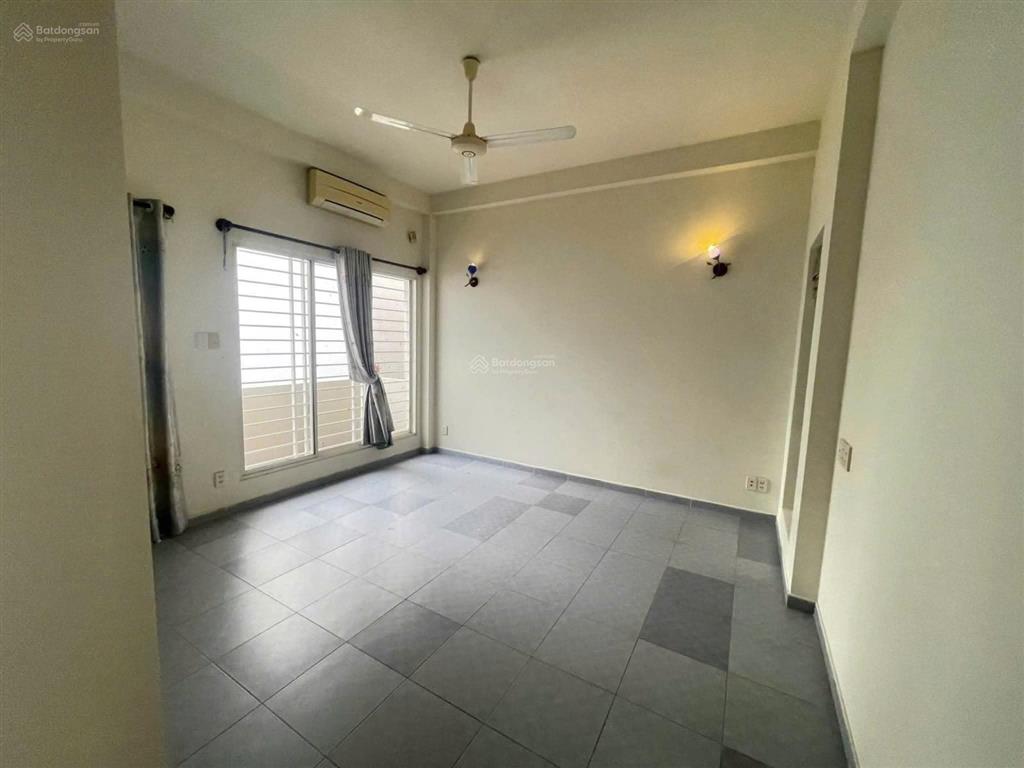 Nhà phố 3 tầng tại kdc tân quy đông ngay lotte mart