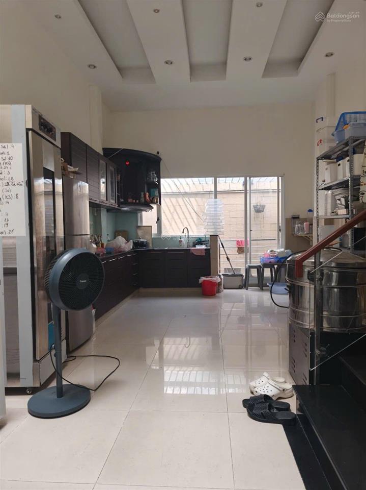 Cho thuê nhà mặt phố 4pn, 3wc chỉ với 25 triệu/tháng tại tân kiểng, quận 7, tp. hcm
