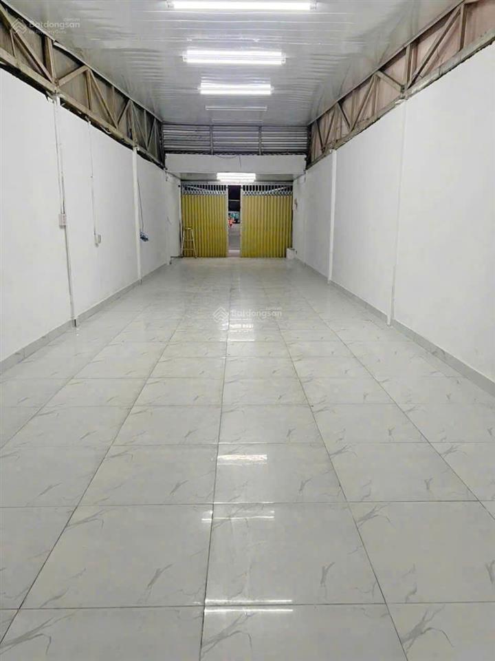 Mặt bằng  nguyên căn cấp 4 làm vp, kho, cửa hàng
