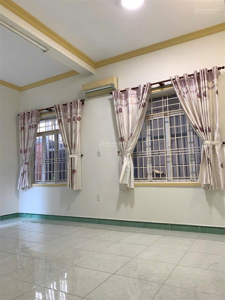 Cho thuê nhà phố ngang 6m tại kdc tân quy đông
