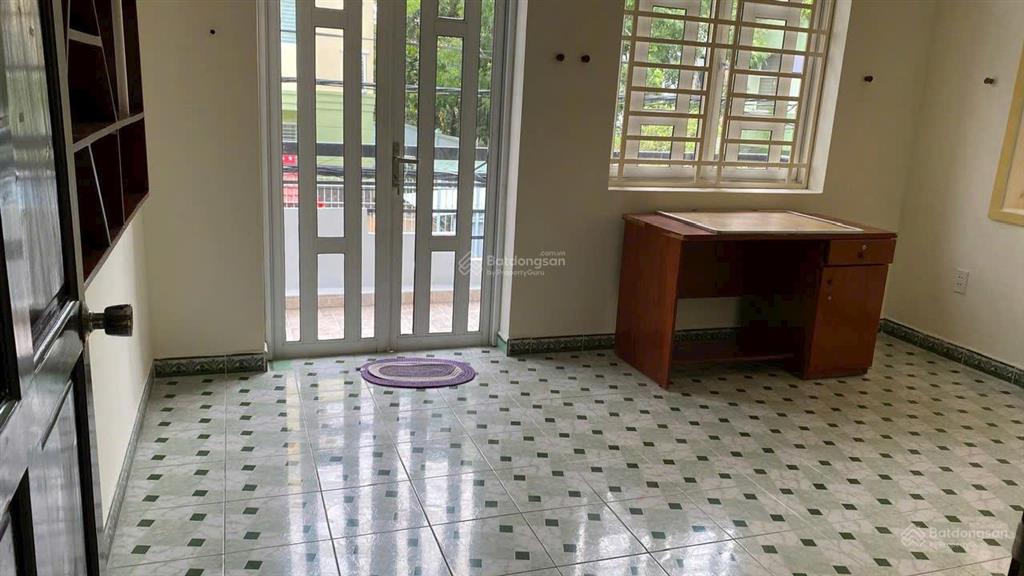 Cho thuê nhà phố ngang 6m tại kdc tân quy đông