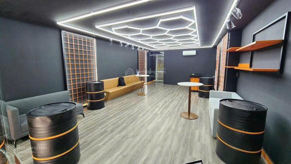 Mặt tiền kinh doanh đường trần trọng cung  ngay vincom  tân thuận