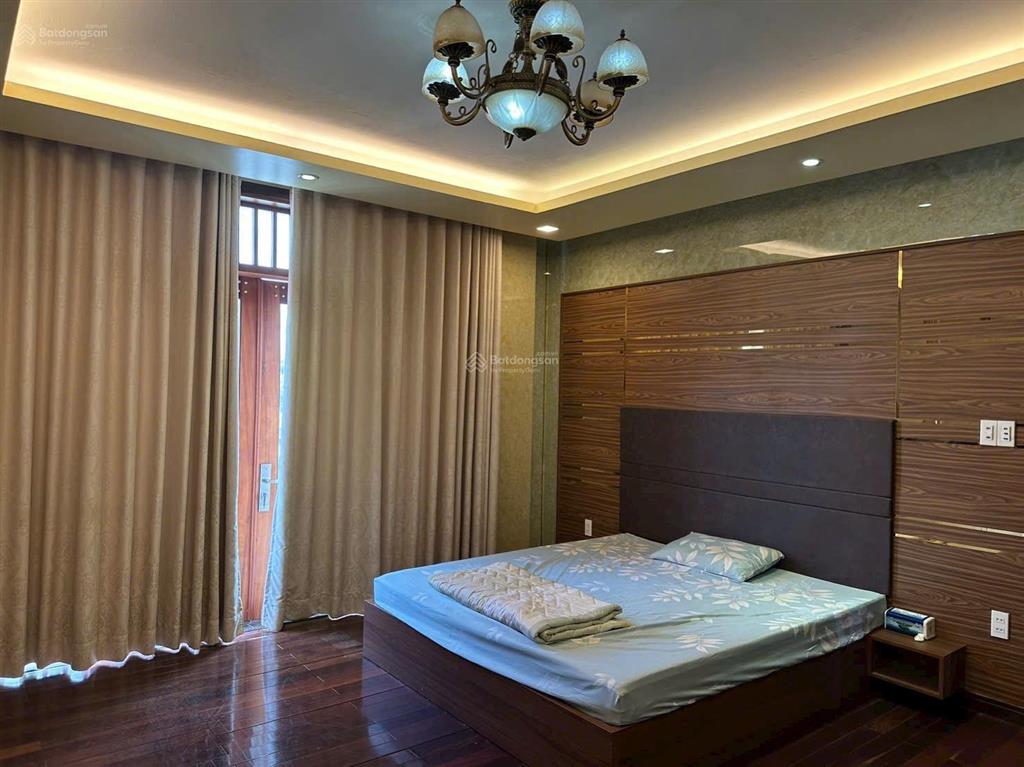 Biệt thự full nội thất tại sadeco ven sông  tân hưng