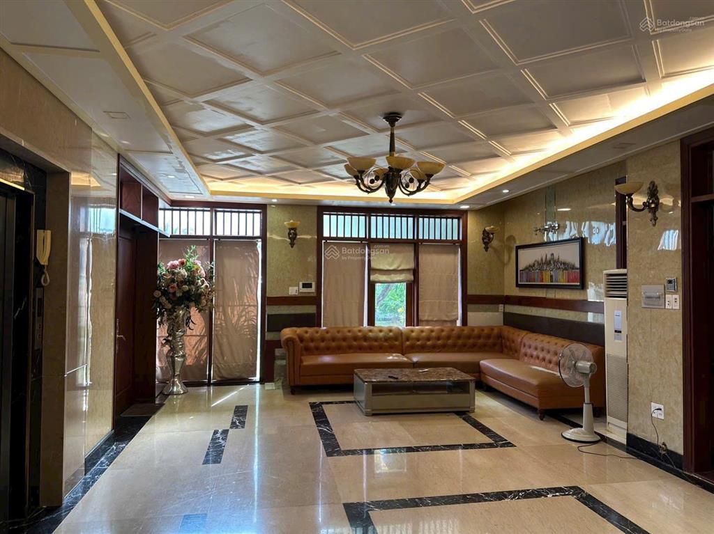 Biệt thự full nội thất tại sadeco ven sông  tân hưng