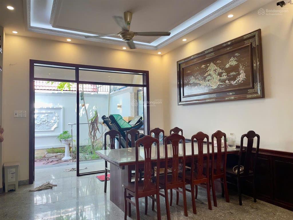 Biệt thự full nội thất cho thuê hợp đồng dài hạn tại phú thuận