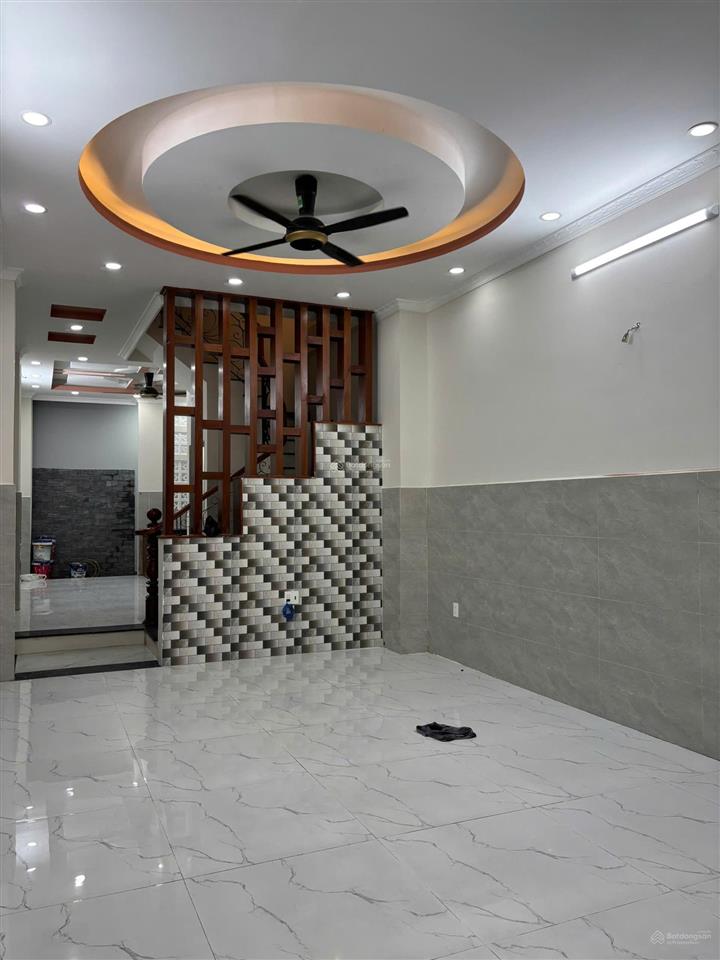 Hot! mặt tiền lê văn lương 6pn, 4wc cho thuê 25 triệu/th