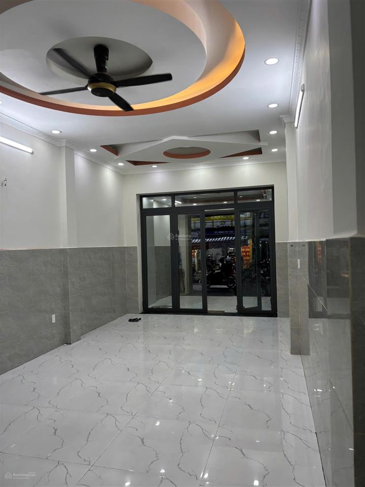 Hot! mặt tiền lê văn lương 6pn, 4wc cho thuê 25 triệu/th