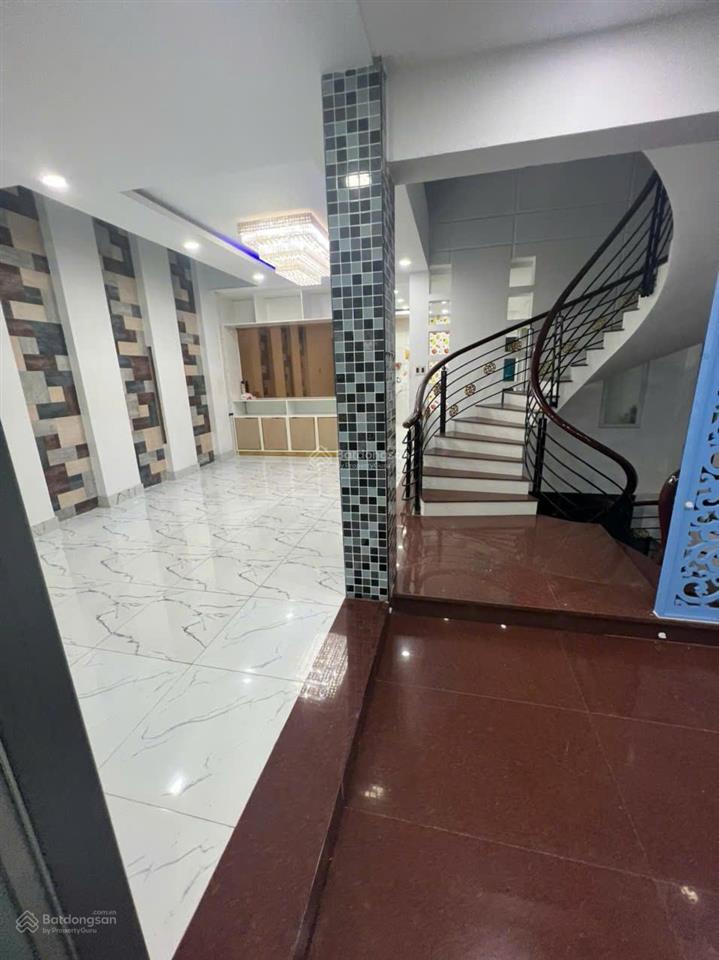 Biệt thự cho thuê tại sadeco ven sông  rmit  tân hưng  hồ chí minh