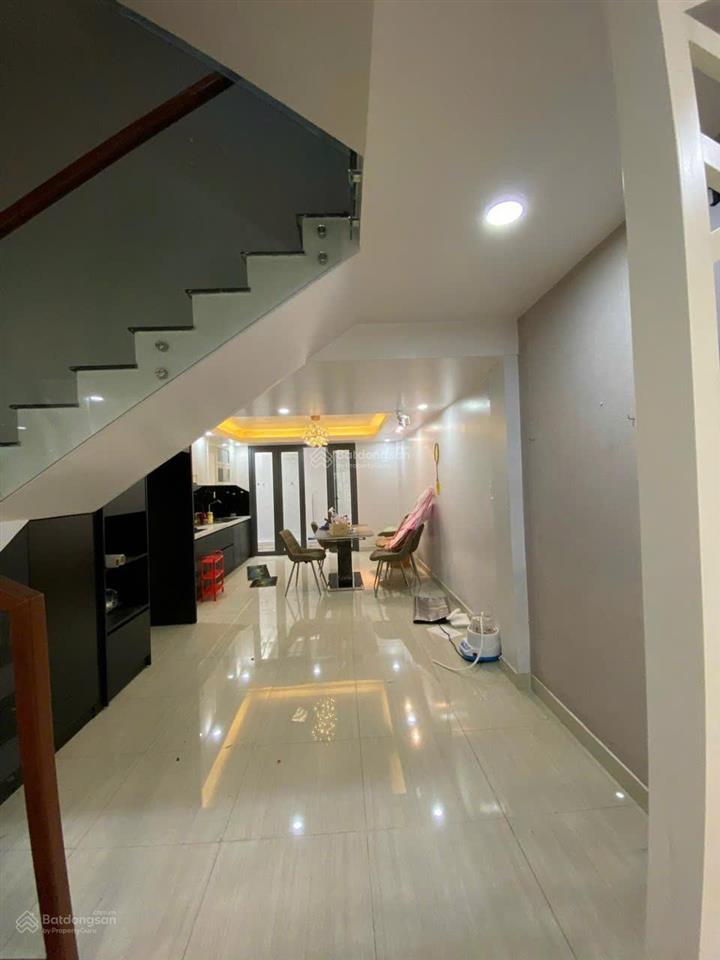 Nhà cho thuê có hầm 3 lầu tại tân hưng làm văn phòng, công ty