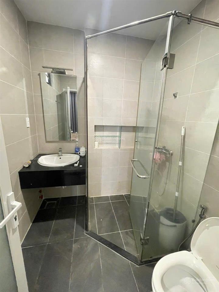 Cho thuê nhà khu ven sông tân phong, quận 7  3 lầu  giá 27 tr/th