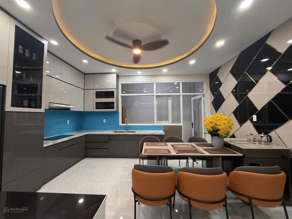 Nhà mới xây full nội thất cho thuê tại hoàng quốc việt, phường phú thuận