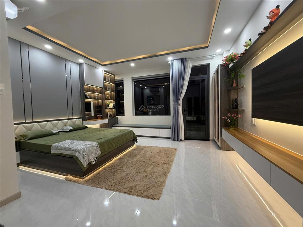 Nhà mới xây full nội thất cho thuê tại hoàng quốc việt, phường phú thuận