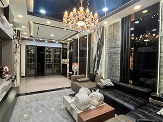 Cho thuê nhà mặt phố full nội thất tại huỳnh tấn phát view đẹp
