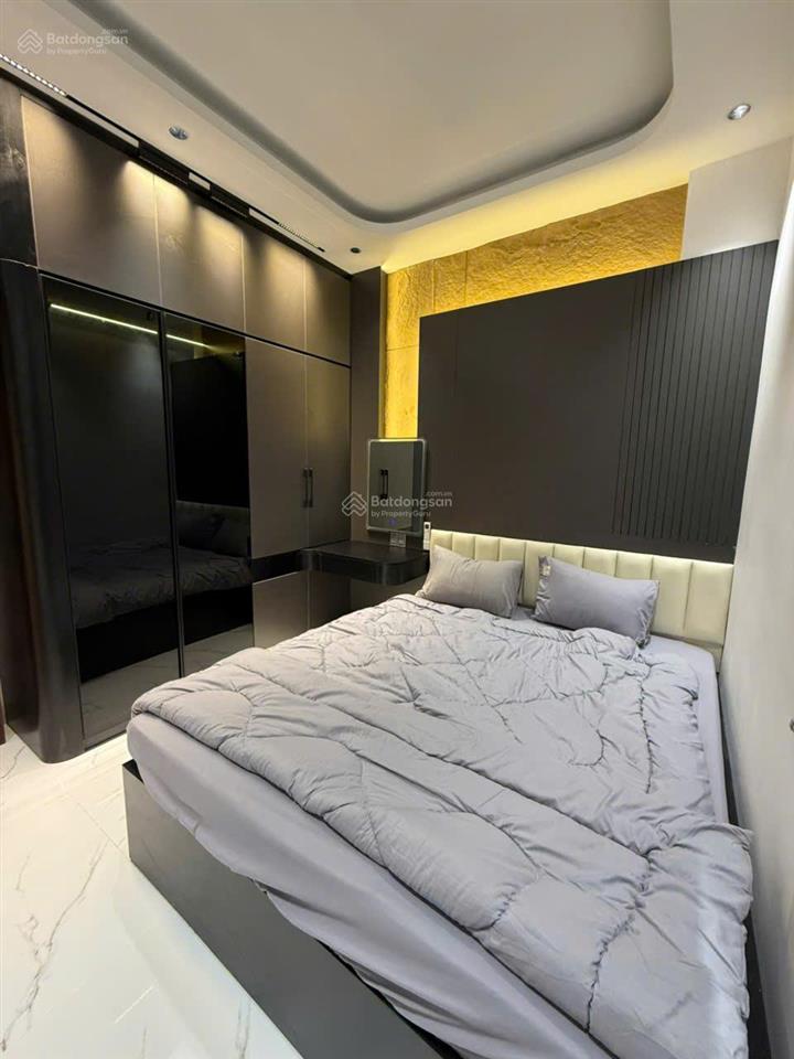 Hot  nhà full nội thất cao cấp 4 phòng ngủ  trung tâm hòa minh