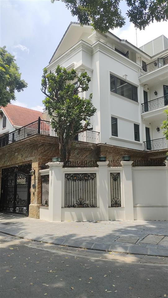 Bán gấp nhà lk kđt định công  90m2 x 5 tầng  đường hè 13.5m  36.5 tỷ