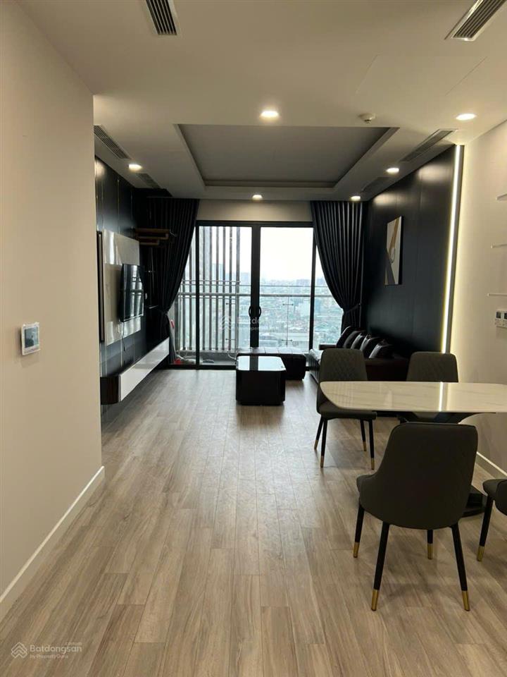 Cần cho thuê căn hộ brg the diamond residence 3pn full đồ 105m2 giá 28tr vào luôn.  0838 671 ***