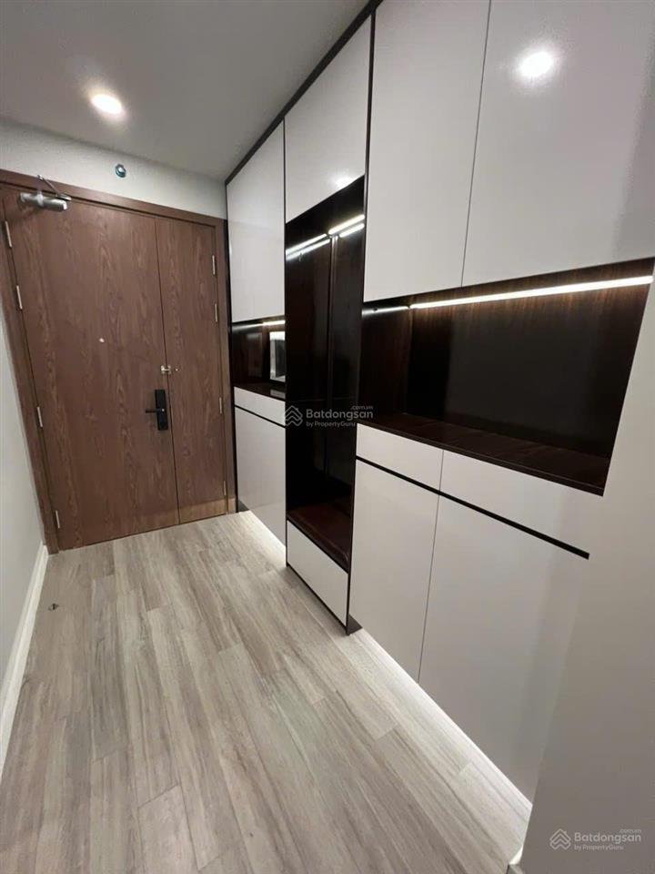 Cần cho thuê căn hộ brg the diamond residence 3pn full đồ 105m2 giá 28tr vào luôn.  0838 671 ***