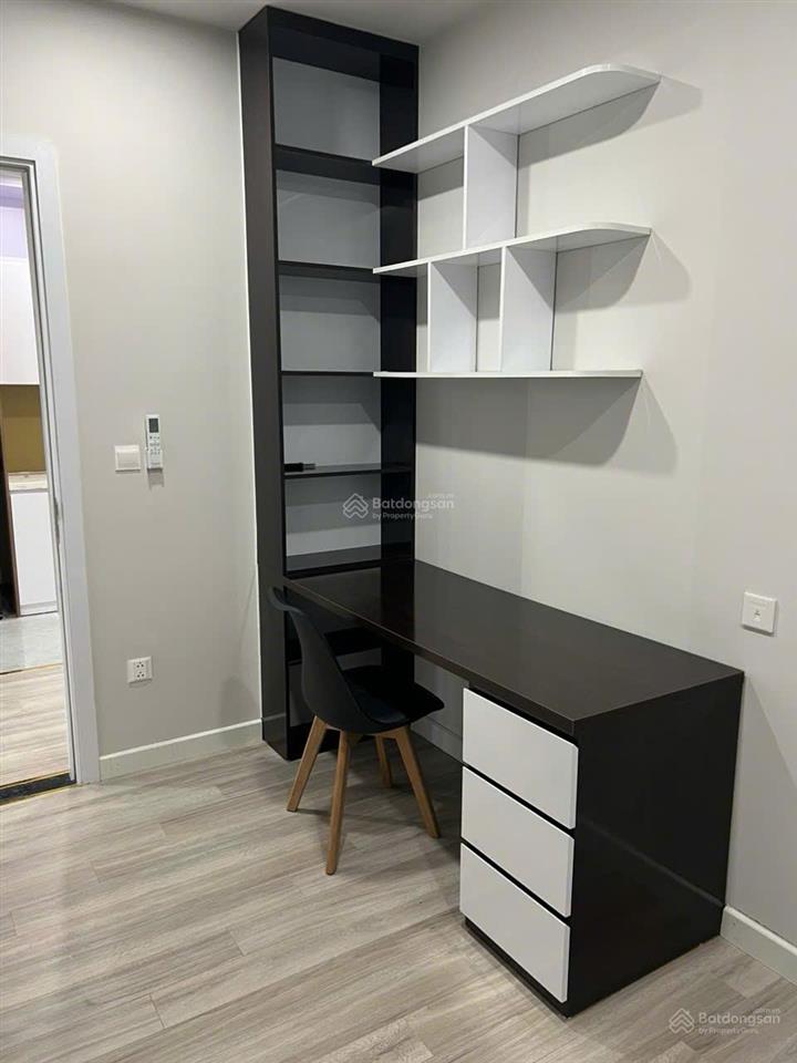 Cần cho thuê căn hộ brg the diamond residence 3pn full đồ 105m2 giá 28tr vào luôn.  0838 671 ***