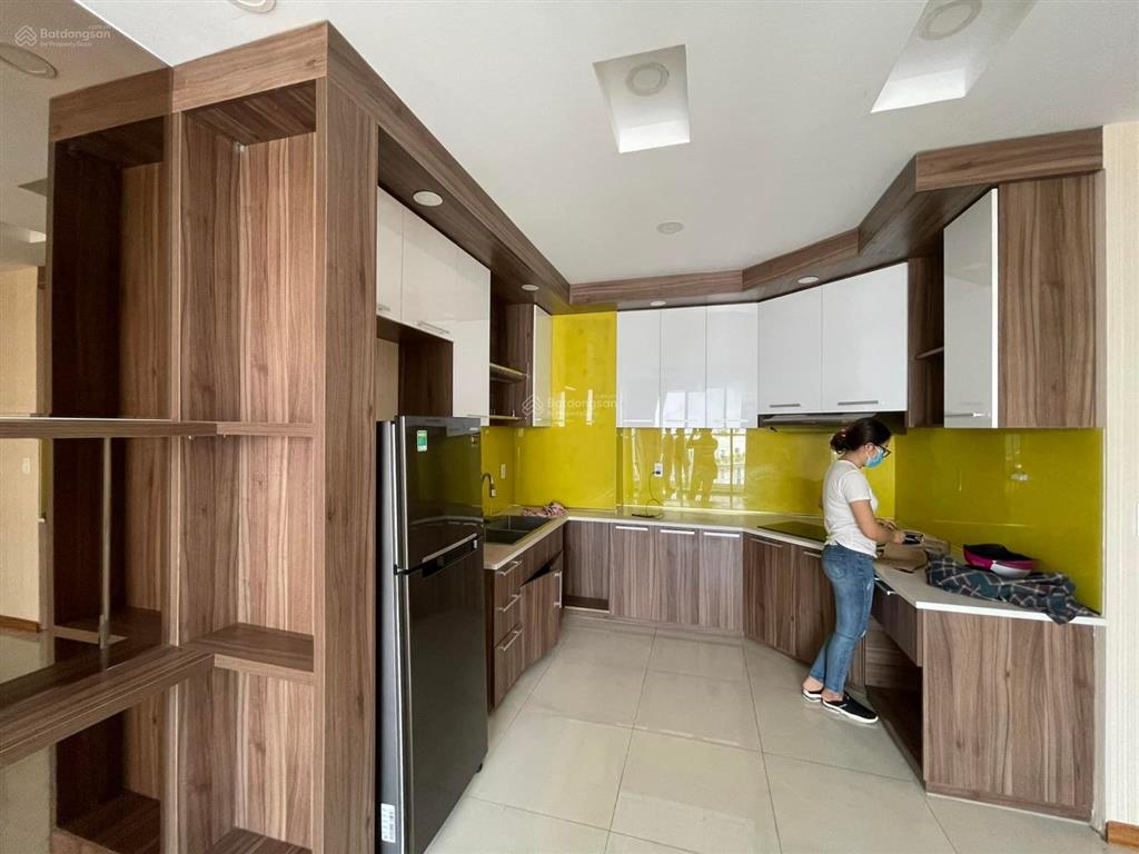 Kingston 2pn  84m2, ntcb, căn góc view siêu thoáng, giá rẻ cuối năm 18tr/ tháng