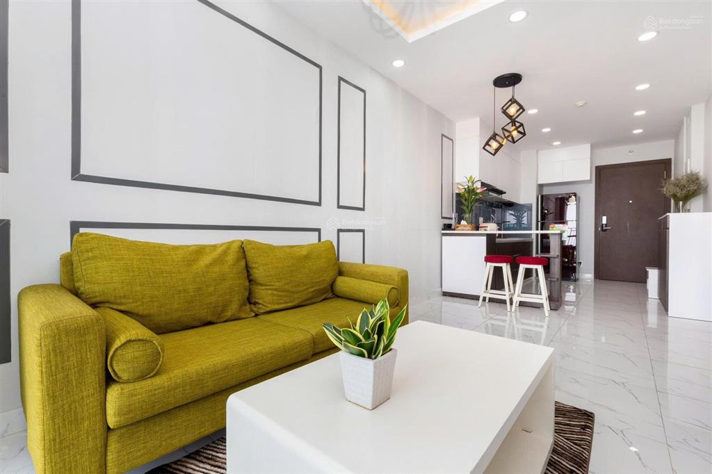 Cho thuê the botanica  2 phòng ngủ, giá rẻ 14 triệu  tel 0903,187.783
