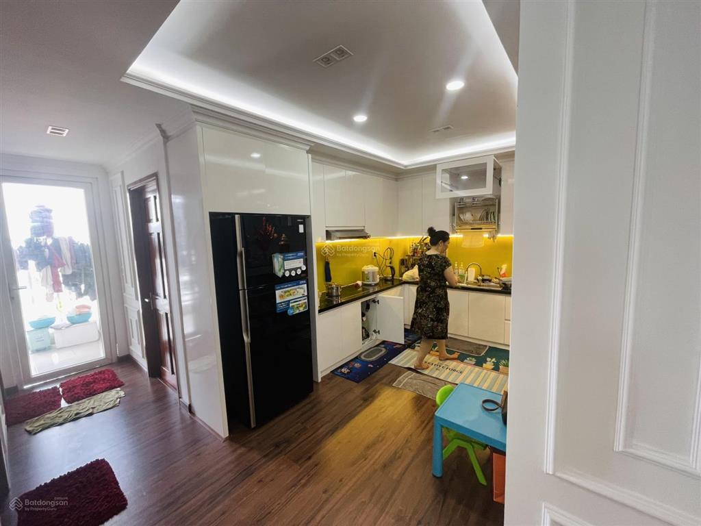 Bán sky center 139m23pn/3wc giá tốt 9.5 tỷ tặng full nội thất