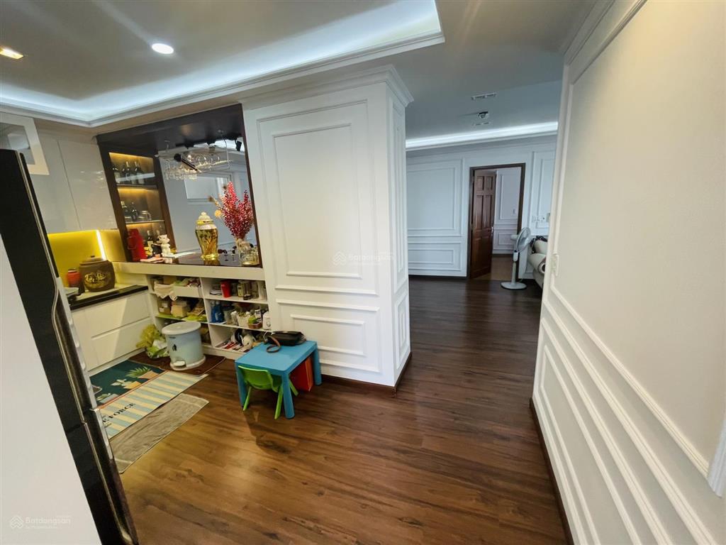 Bán sky center 139m23pn/3wc giá tốt 9.5 tỷ tặng full nội thất