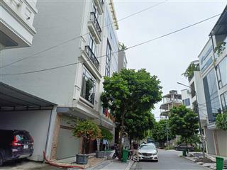Bán đất phân lô vỉa hè đường trịnh văn bô từ liêm hn  96m2 mặt tiền 8m