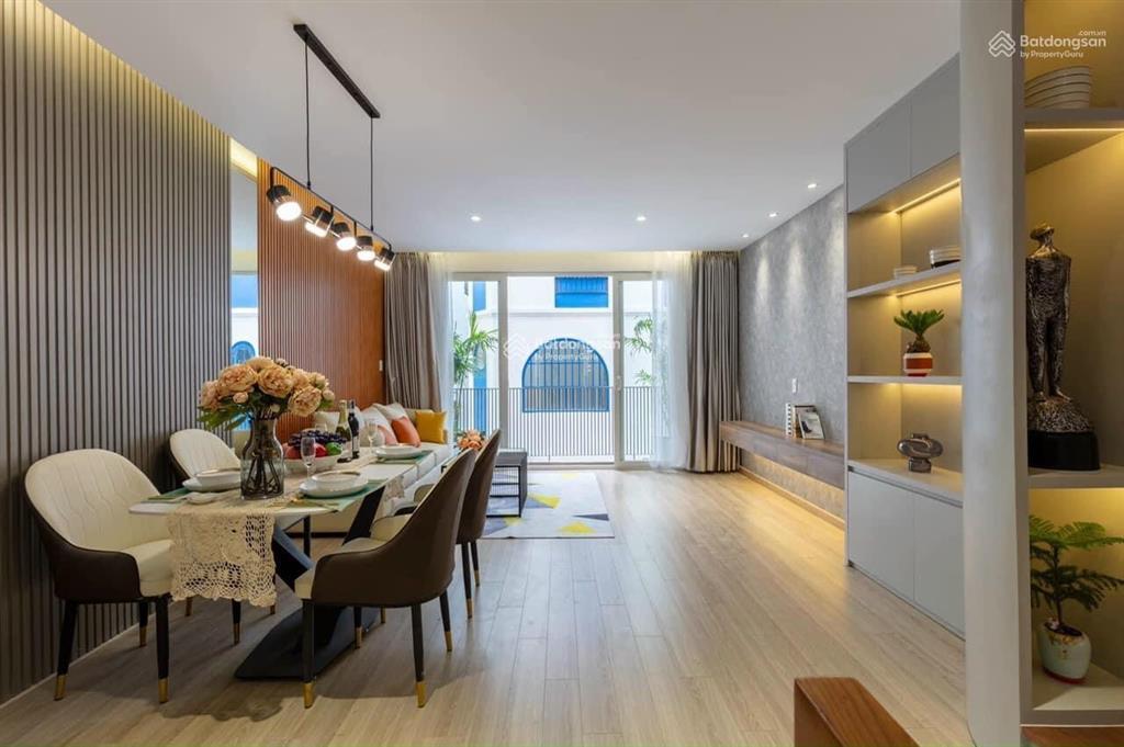 Cho thuê nhà hẻm xe hơi nguyễn văn trỗi, quận phú nhuận  dt 5x20m  5 tầng. giá thương lượng