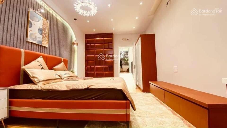 Cho thuê nhà hẻm xe hơi nguyễn văn trỗi, quận phú nhuận  dt 5x20m  5 tầng. giá thương lượng