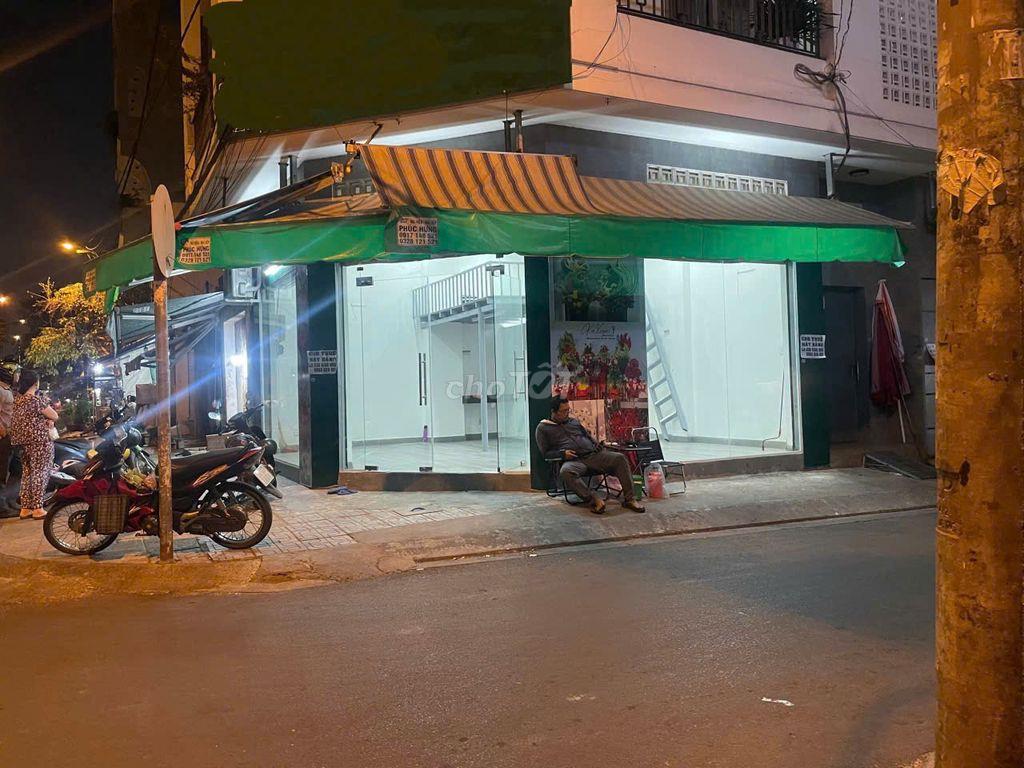 Chính chủ cho thuê Mặt bằng đẹp ngay góc đường ngay chợ buôn bán tốt