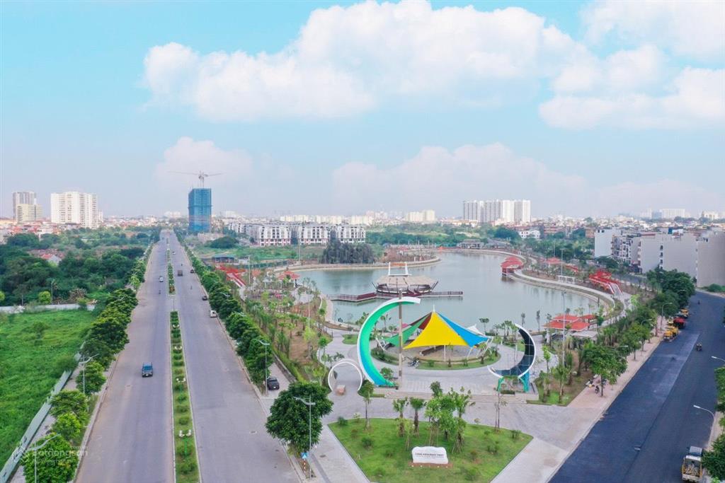 Chính chủ cần bán nhanh mảnh đất 100m2 khu học viện hậu cần long biên, giá tốt, ô tô tải vào nhà