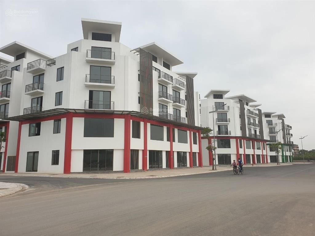 Cần tiền bán gấp căn shophouse mặt chung cư đang có dòng tiền 100m2,  0986 664 ***