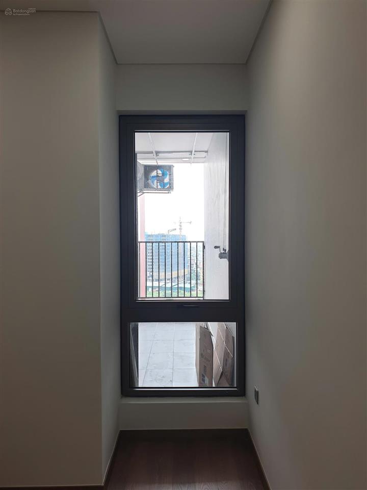Chính chủ cần cho thuê lại căn hộ chung cư vừa mới nhận nhà, đủ nội thất 101m2 3pn  0986 664 ***