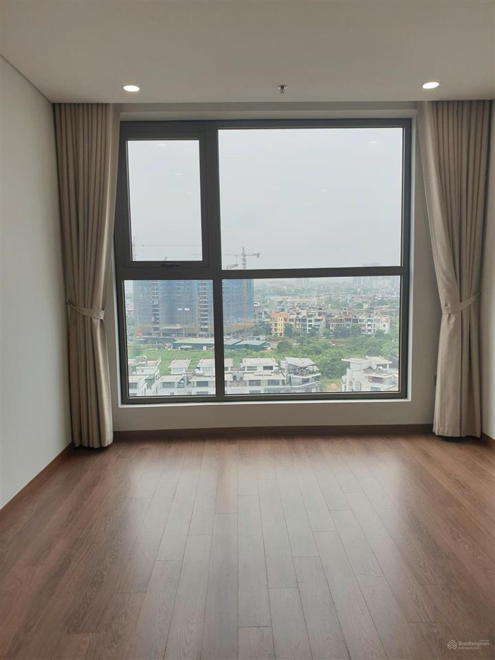 Chính chủ cần cho thuê lại căn hộ chung cư vừa mới nhận nhà, đủ nội thất 101m2 3pn  0986 664 ***