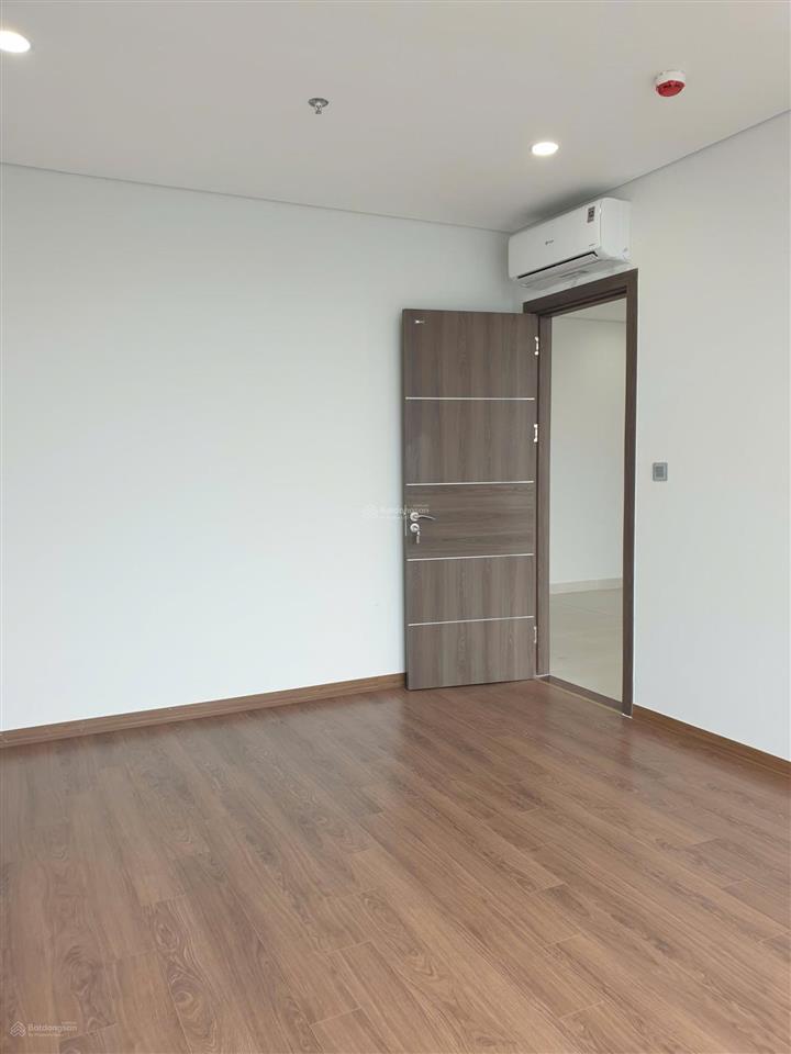 Chính chủ cần cho thuê lại căn hộ chung cư vừa mới nhận nhà, đủ nội thất 101m2 3pn  0986 664 ***