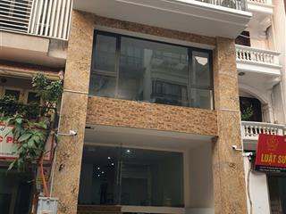 Chính chủ cần cho thuê nhà tầng 1,2 rộng 240m2 làm văn phòng, có hầm để xe  0986 664 ***