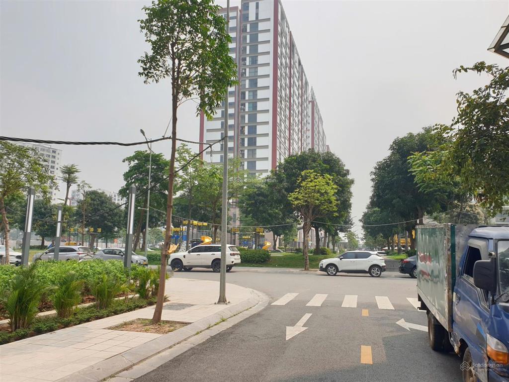 Bán gấp shophouse 100m, mt 6,2m, ô tô vào nhà, góc đẹp, mặt chung cư  0986 664 ***