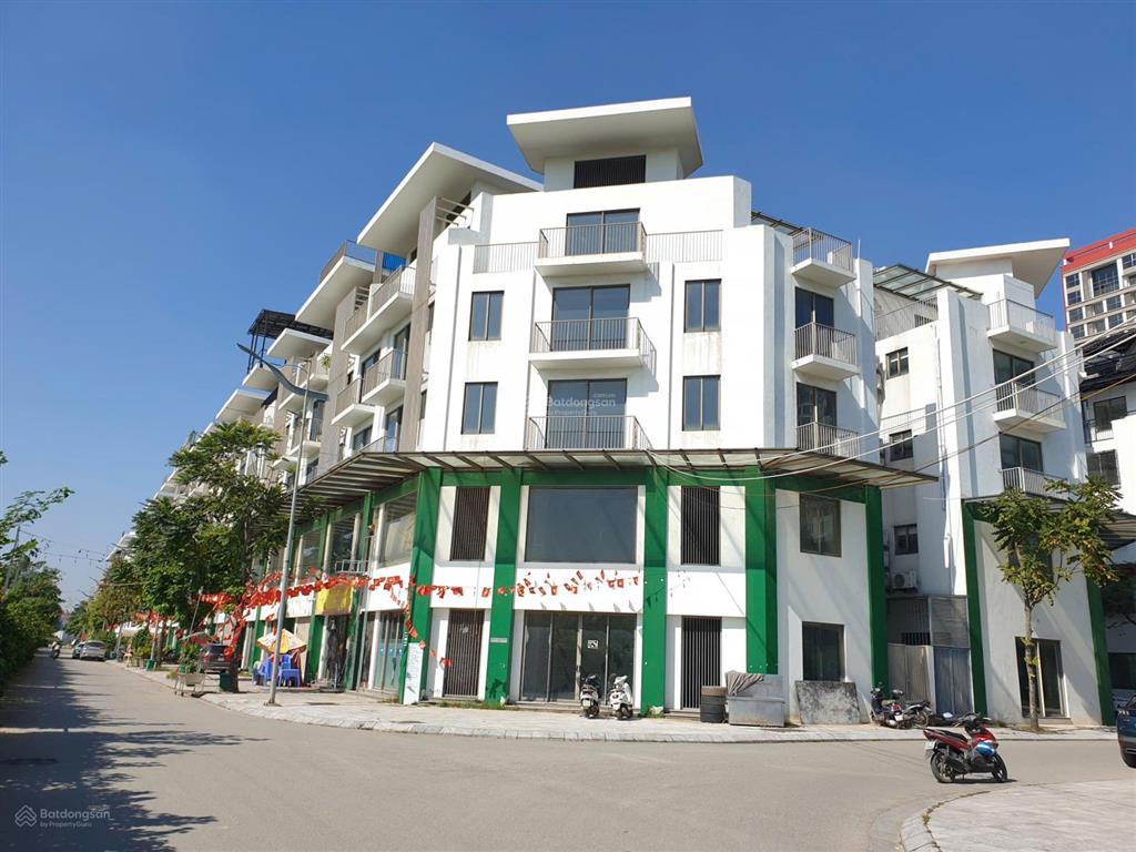 Chính chủ cần cho thuê căn shophouse 90m ô tô đỗ cửa, vỉa hè 5m.  0986 664 ***