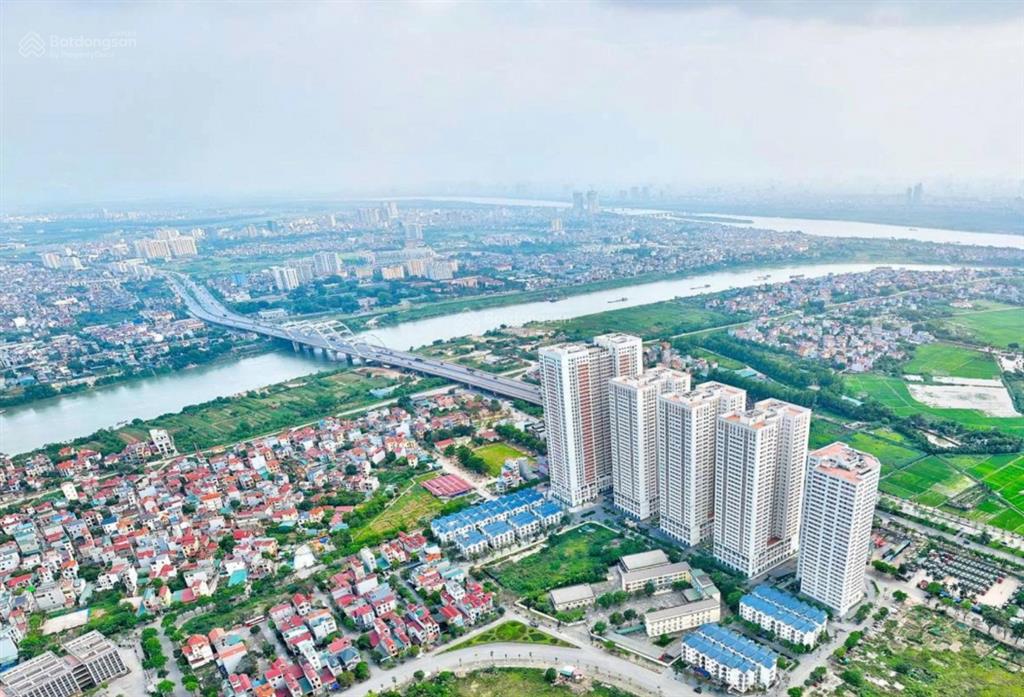 Chính chủ cần bán nhanh căn hộ chung cư 163m2 4pn, view sông  0986 664 ***