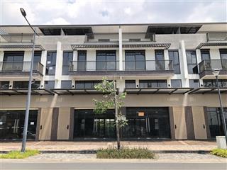 Bán gấp shophouse (giá tốt )gần vịnh harbour  kdt waterpoint  bến lức long an