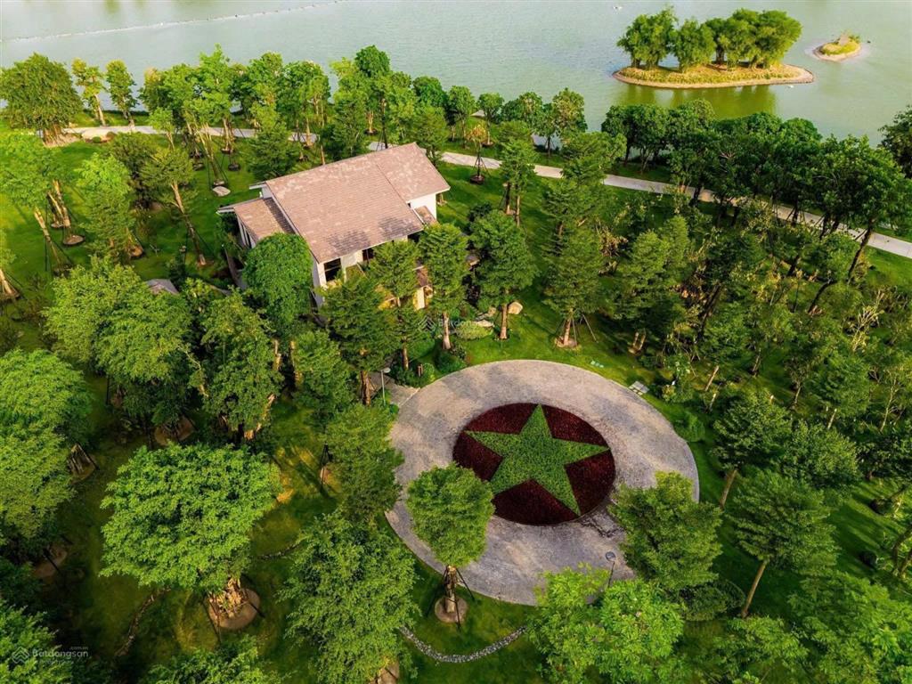 Bán gấp biệt thự song lập hàng hiếm  giá tốt chỉ 11,2 tỷ tại eco retreat bến lức long an