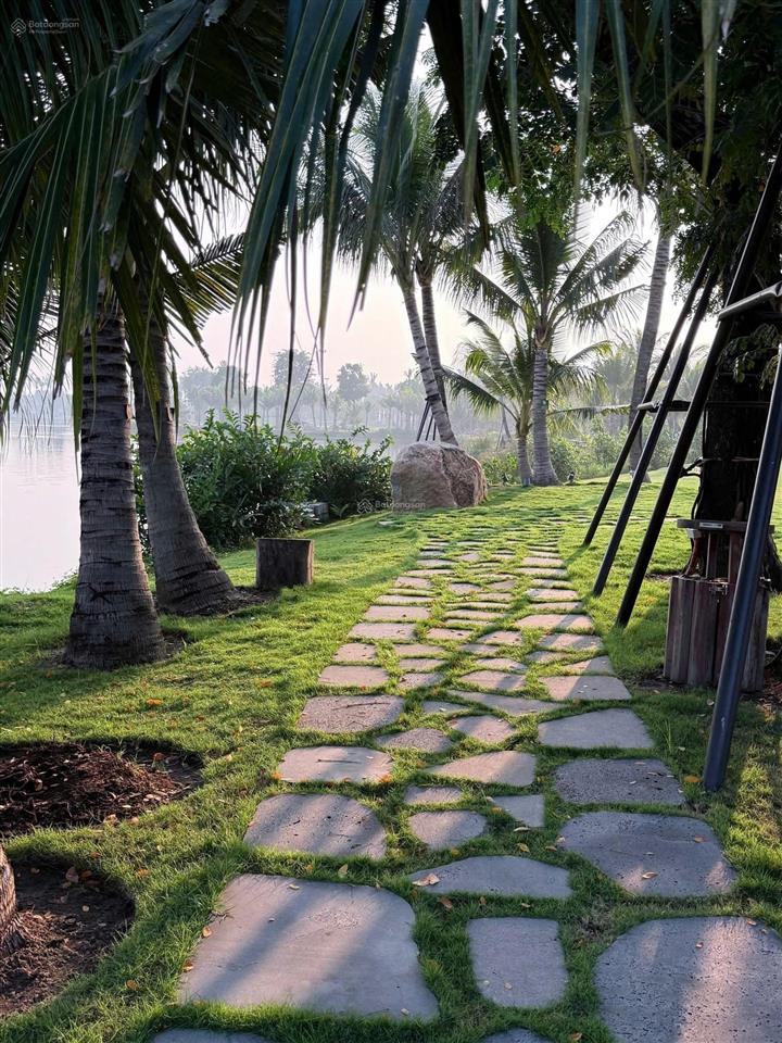 Bán gấp biệt thự song lập hàng hiếm  giá tốt chỉ 11,2 tỷ tại eco retreat bến lức long an