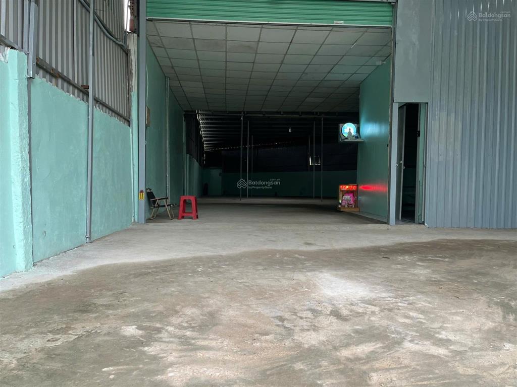 Bán hoặc cho thuê nhà xưởng mặt tiền đường kênh c (đất thổ cư)  dt 255.5m2 12tr