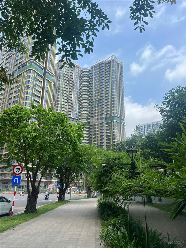 Bán căn hộ a1 lumiere evergreen 15 16 18a tầng trung view đẹp giá thương lượng